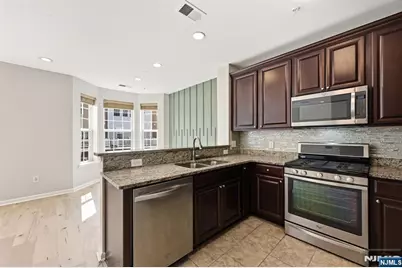 11 Wesmont Drive, Wood Ridge, NJ 07075 - Photo 20