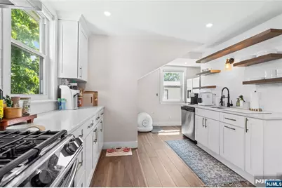 8-35 Lake Street 2 #2, Fair Lawn, NJ 07410 - Photo 2