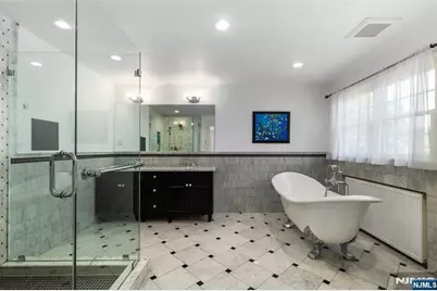 16 Madison Avenue, Hasbrouck Heights, NJ 07604 - Photo 18