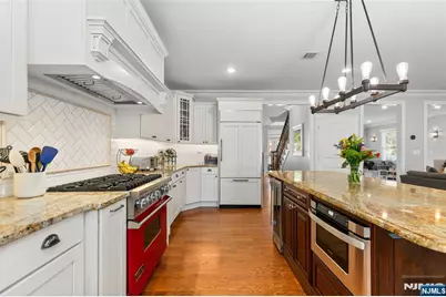 16 Madison Avenue, Hasbrouck Heights, NJ 07604 - Photo 14