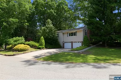 165 Glenn Avenue, Norwood, NJ 07648 - Photo 2