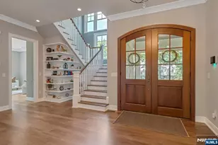 4 Brookview Ct, Ho Ho Kus, NJ 07423 - Photo 2