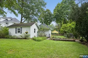 30 Rodney St, Glen Rock, NJ 07452 - Photo 38