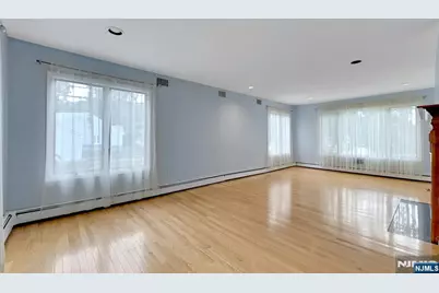 974 Bridge Street, Washington Township, NJ 07676 - Photo 8