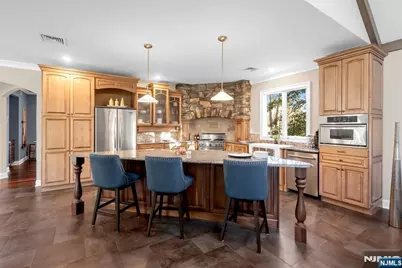 631 Sargent Road, River Vale Township, NJ 07675 - Photo 8