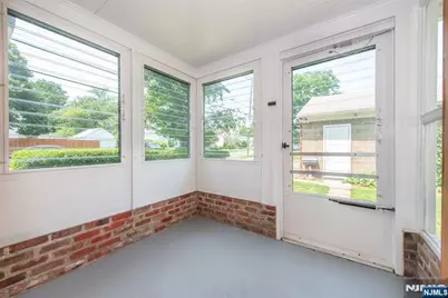 135 Colfax Avenue, Roselle Park, NJ 07204 - Photo 16