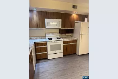 312 Pond Court, Washington Township, NJ 07676 - Photo 10