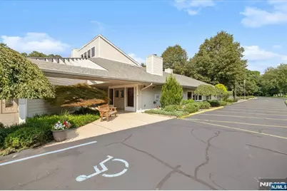 594 Glasmere Road, Mahwah, NJ 07430 - Photo 36