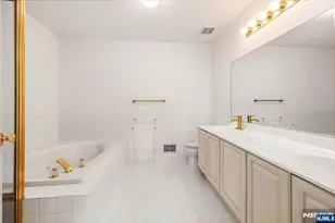 594 Glasmere Rd, Mahwah, NJ 07430 - Photo 22