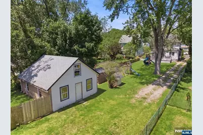 158 Slocum Avenue, Englewood, NJ 07631 - Photo 36