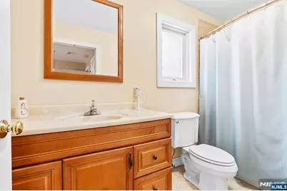 777 Washington Avenue, Washington Township, NJ 07676 - Photo 18