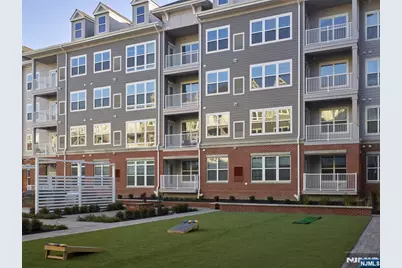 100 Eisenhower Parkway B1 #B1, Livingston, NJ 07039 - Photo 20