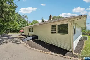 33 Lotz St, North Haledon, NJ 07508 - Photo 36