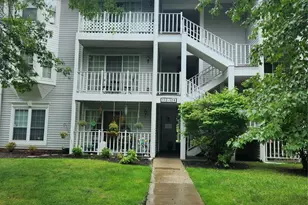 124 Raintree Ln, Mahwah, NJ 07430 - Photo 1