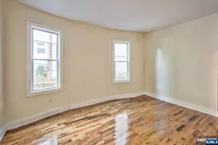 225 10th St, Newark, NJ 07107 - Photo 10