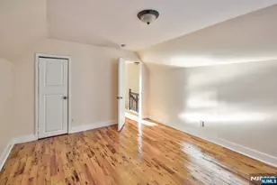 225 10th St, Newark, NJ 07107 - Photo 38