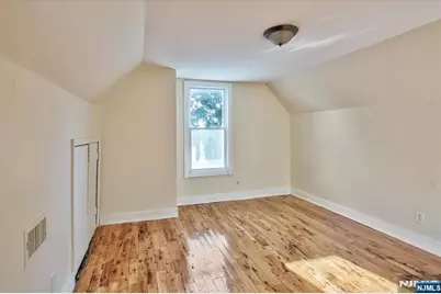 225 10th Street, Newark, NJ 07107 - Photo 34