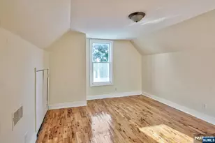 225 10th St, Newark, NJ 07107 - Photo 34