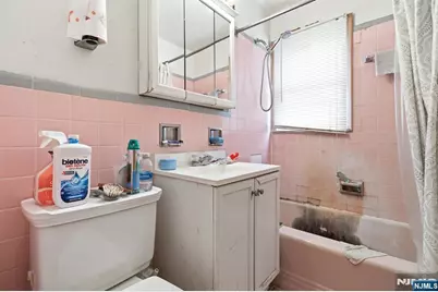 312 Stuyvesant Avenue, Newark, NJ 07106 - Photo 18