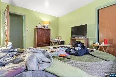 312 Stuyvesant Avenue, Newark, NJ 07106 - Photo 12