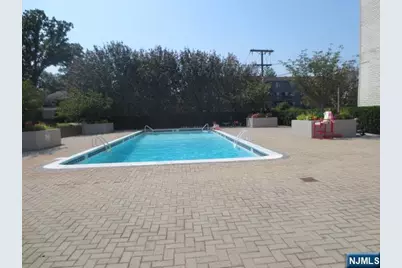1590 Anderson 2B #2B, Fort Lee, NJ 07024 - Photo 6
