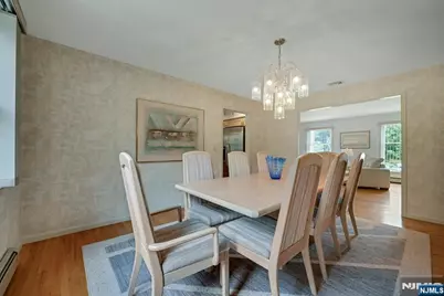 885 Summit Avenue, River Edge, NJ 07661 - Photo 18