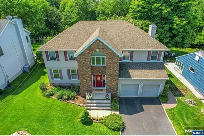 885 Summit Avenue, River Edge, NJ 07661 - Photo 2