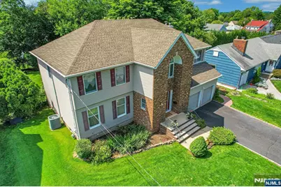 885 Summit Avenue, River Edge, NJ 07661 - Photo 4
