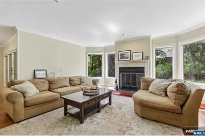 62 Northgate Road 62E #62E, Washington Township, NJ 07676 - Photo 6