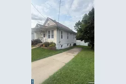 378 Delawanna Avenue, Clifton, NJ 07014 - Photo 2