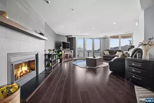 600 Harbor Blvd 771, Weehawken, NJ 07086 - Photo 1