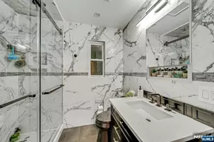 774 Ravenhill Pl, Ridgefield, NJ 07657 - Photo 12