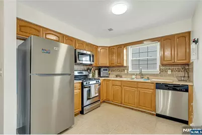 61 Sherman Avenue, Newark, NJ 07114 - Photo 22