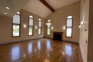 305 Cardinal Pl, Paramus, NJ 07652 - Photo 4