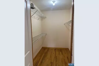 305 Cardinal Place, Paramus, NJ 07652 - Photo 28
