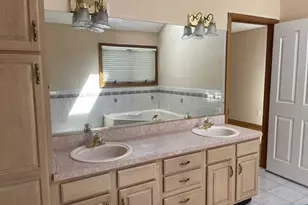 305 Cardinal Pl, Paramus, NJ 07652 - Photo 24