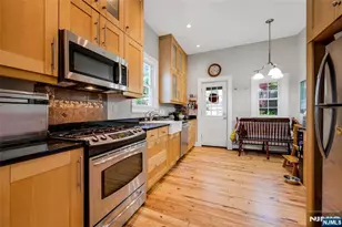 809 Park Ave, River Edge, NJ 07661 - Photo 10