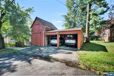 809 Park Avenue, River Edge, NJ 07661 - Photo 32