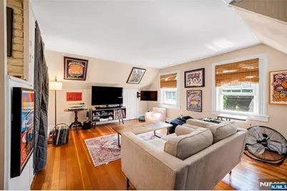 809 Park Avenue, River Edge, NJ 07661 - Photo 8