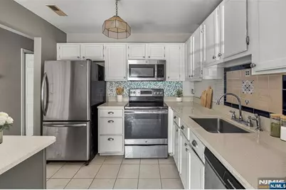 20 Mulford Court C0025 #C0025, Roseland, NJ 07068 - Photo 22