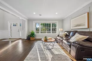 9 Burnet Hill Rd, Livingston, NJ 07039 - Photo 10