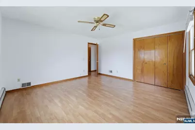 305 Falmouth Avenue, Elmwood Park, NJ 07407 - Photo 18