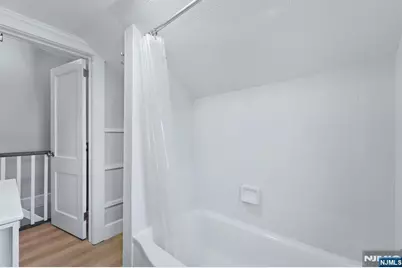 305 Falmouth Avenue, Elmwood Park, NJ 07407 - Photo 32