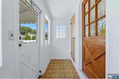 305 Falmouth Avenue, Elmwood Park, NJ 07407 - Photo 36