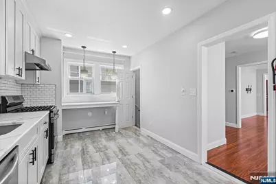 475 Nelson Avenue, Cliffside Park, NJ 07010 - Photo 14