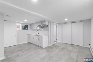475 Nelson Ave, Cliffside Park, NJ 07010 - Photo 28