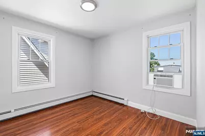475 Nelson Avenue, Cliffside Park, NJ 07010 - Photo 20