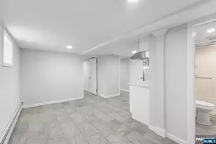 475 Nelson Ave, Cliffside Park, NJ 07010 - Photo 30