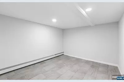 475 Nelson Avenue, Cliffside Park, NJ 07010 - Photo 32