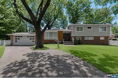 2 Monument Place, Cresskill, NJ 07626 - Photo 1
